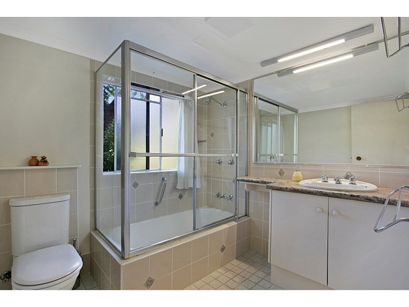 3/164 Macquarie Street, St Lucia QLD 4067