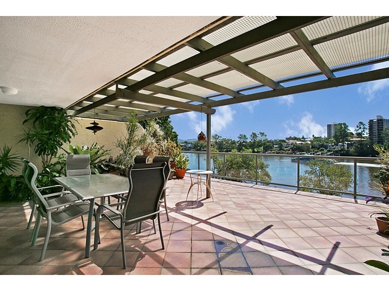 3/164 Macquarie Street, St Lucia QLD 4067