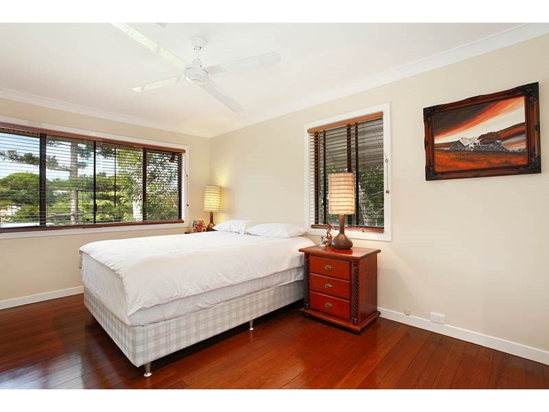 3 Dyer Street, Chapel Hill QLD 4069