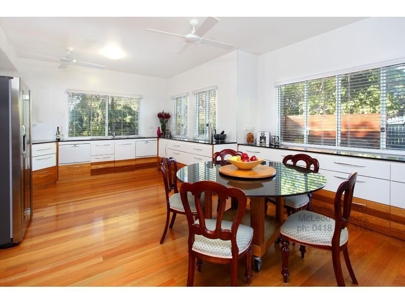 35 Vakuta Street, Fig Tree Pocket QLD 4069