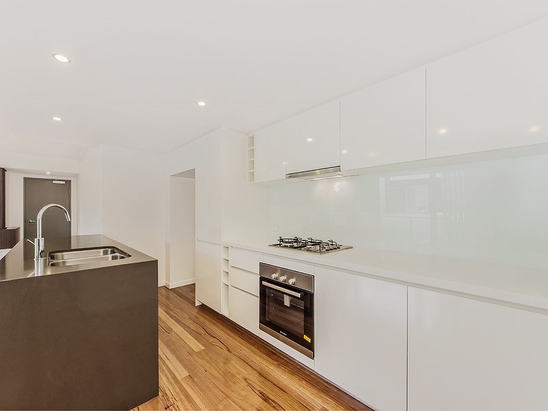 3/39 Depper Street, St Lucia QLD 4067