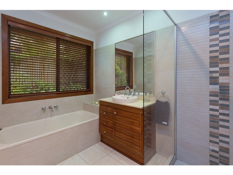 158 Greentrees Avenue, Kenmore Hills QLD 4069