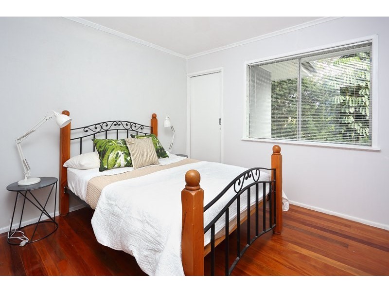 48 Cassandra Street, Chapel Hill QLD 4069