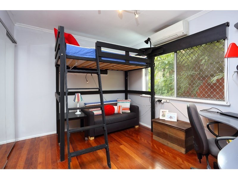 48 Cassandra Street, Chapel Hill QLD 4069