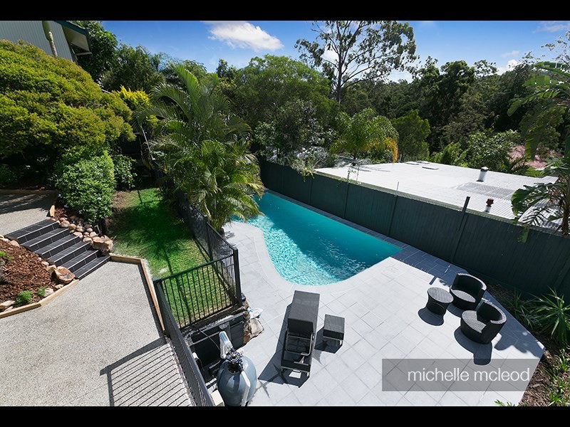 11 Chantilly Street, Chapel Hill QLD 4069