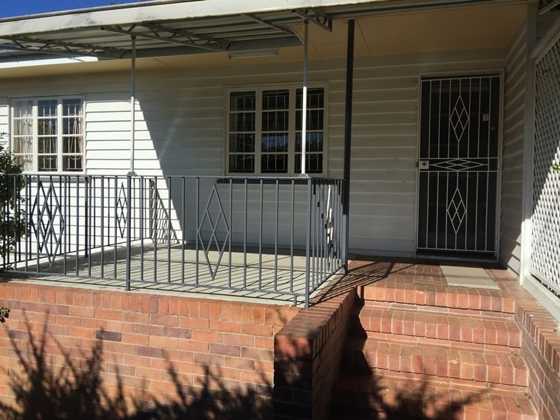 66 Broomfield Street, Taringa QLD 4068