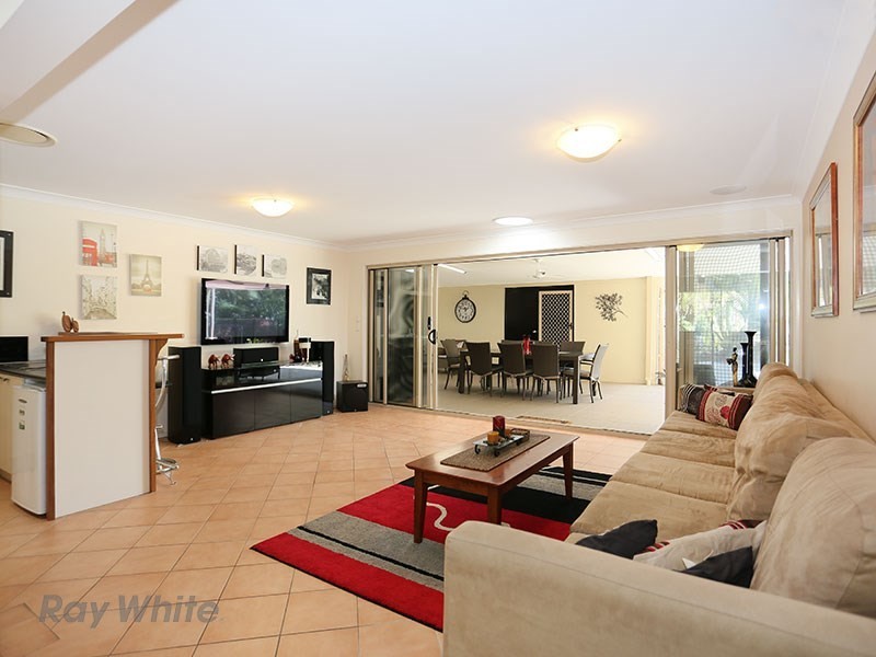 226 Horizon Drive, Westlake QLD 4074