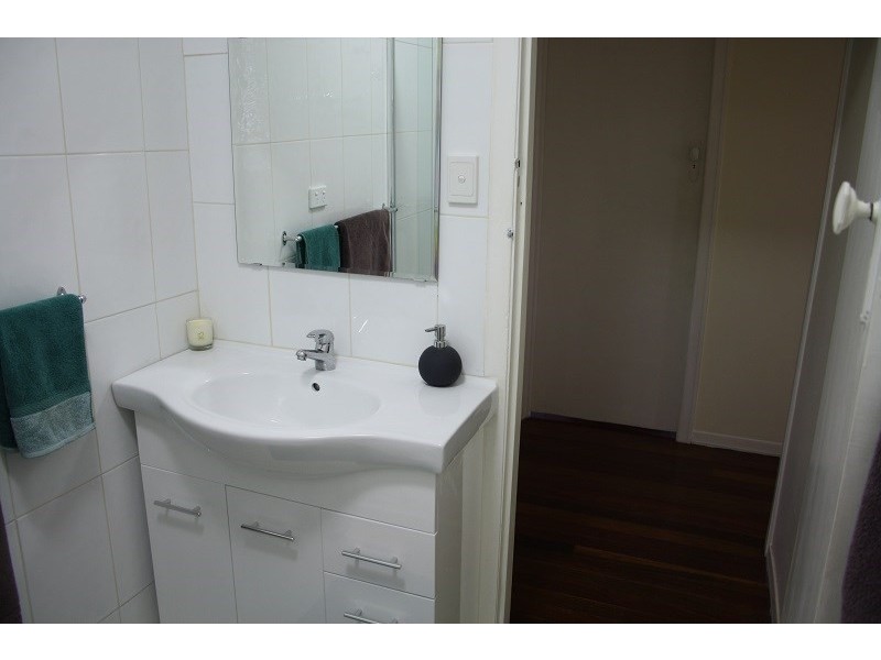 7 Equinox Street, Taringa QLD 4068