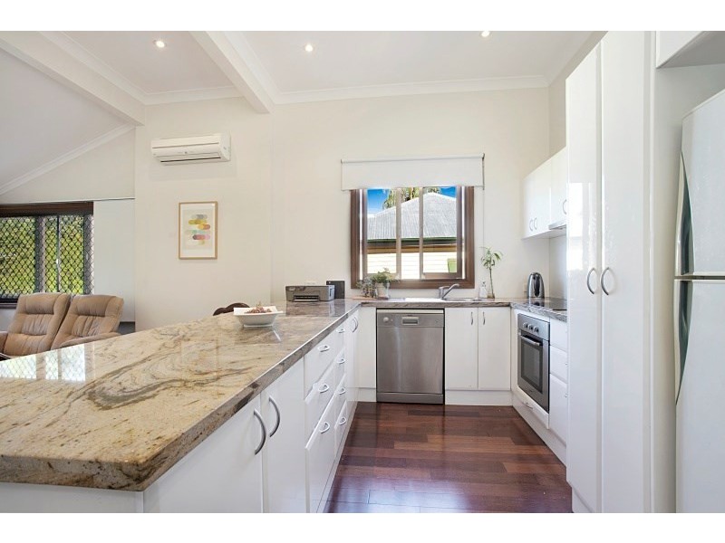 10 Jones Street, Auchenflower QLD 4066