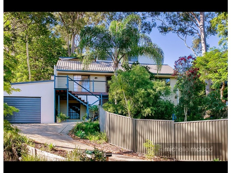 8 Jocelyn Court, Chapel Hill QLD 4069