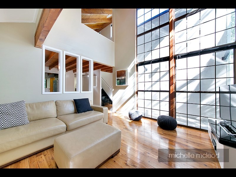 8 Jocelyn Court, Chapel Hill QLD 4069