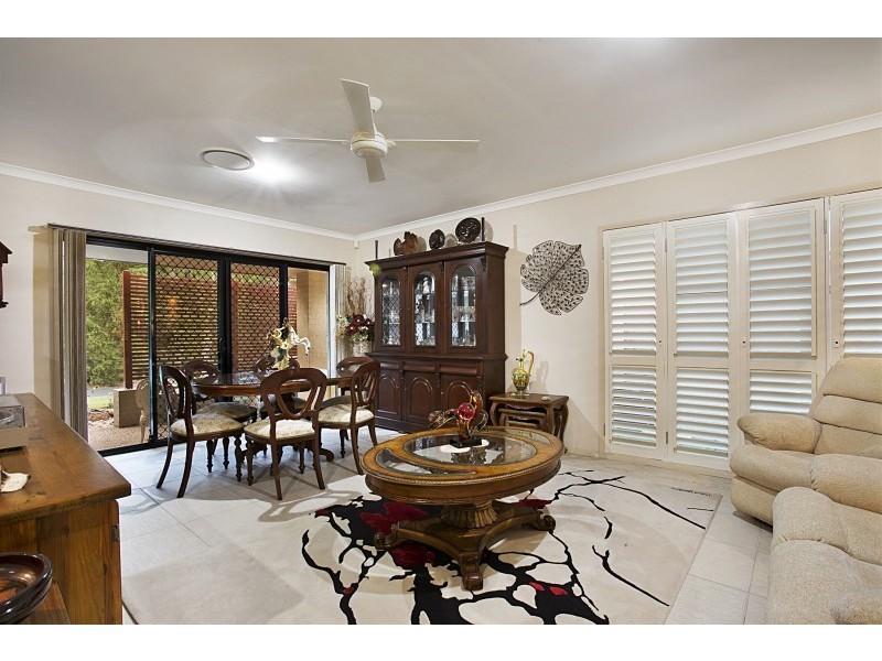 35 Brookeside Crescent, Seventeen Mile Rocks QLD 4073