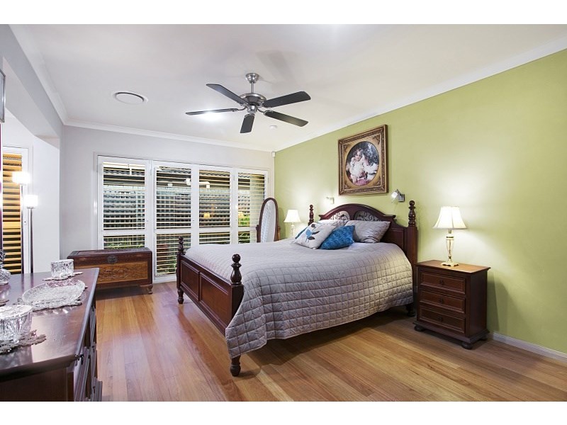 35 Brookeside Crescent, Seventeen Mile Rocks QLD 4073