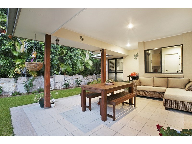35 Brookeside Crescent, Seventeen Mile Rocks QLD 4073
