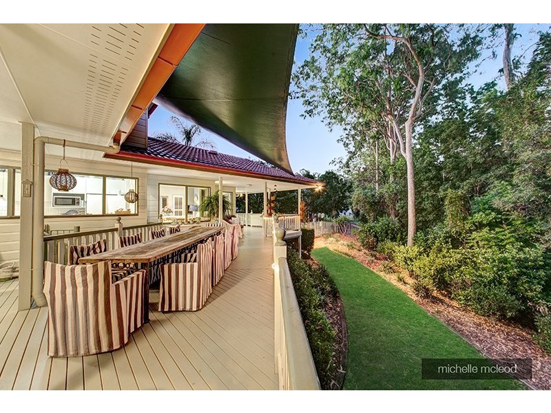 78 Hakea Crescent, Chapel Hill QLD 4069