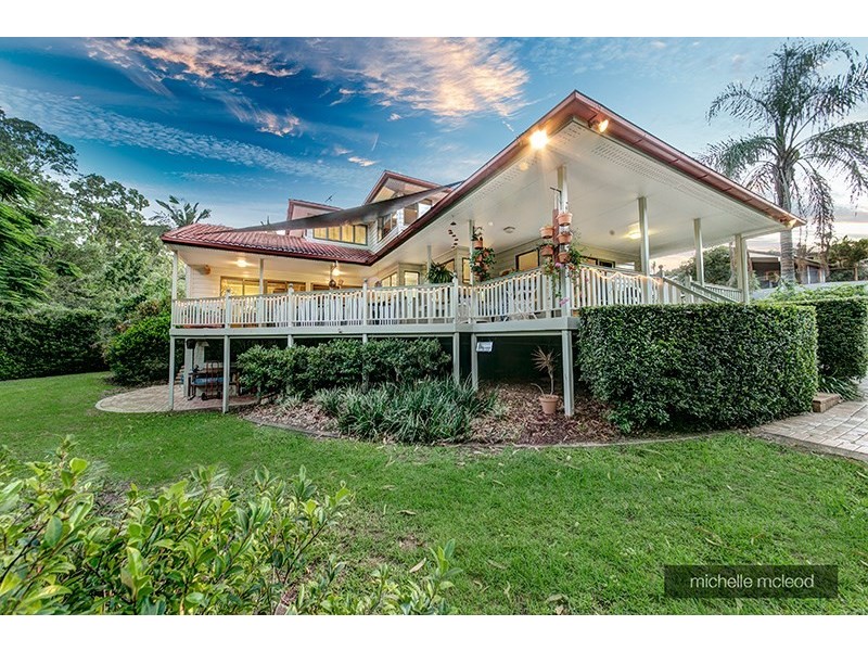 78 Hakea Crescent, Chapel Hill QLD 4069