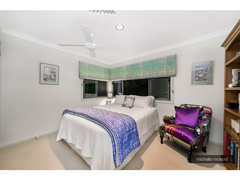 78 Hakea Crescent, Chapel Hill QLD 4069