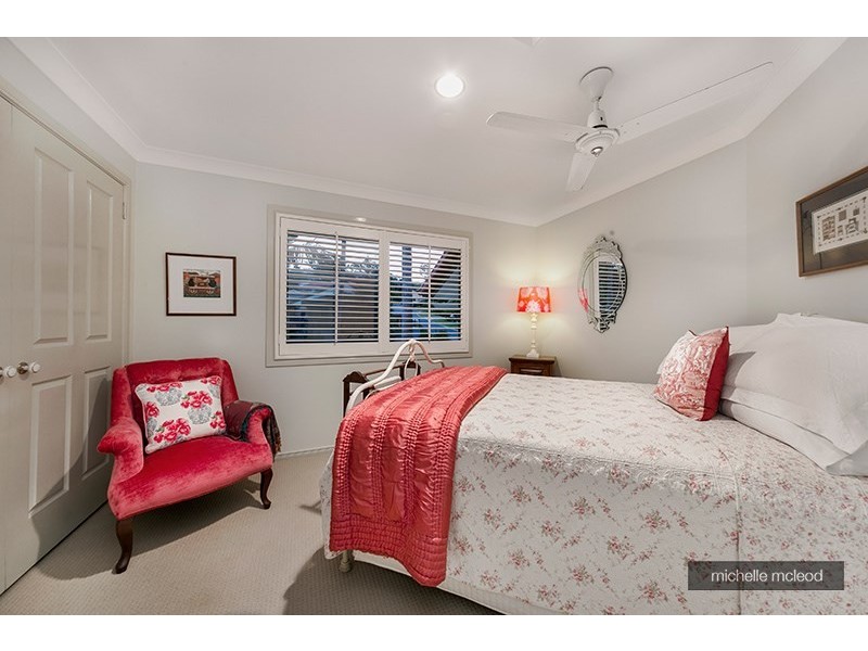 78 Hakea Crescent, Chapel Hill QLD 4069