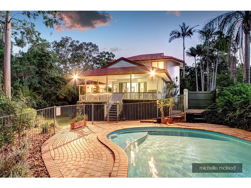 78 Hakea Crescent, Chapel Hill QLD 4069