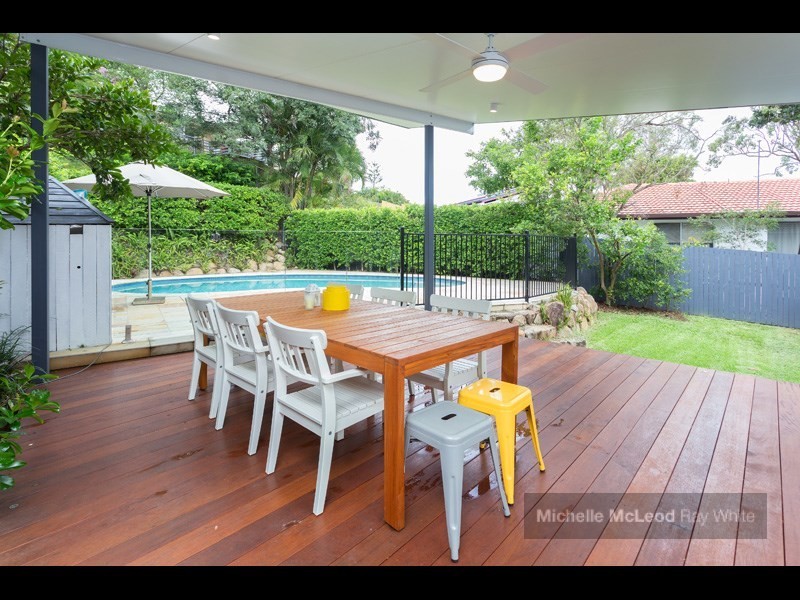 11 Steptoe Street, Chapel Hill QLD 4069