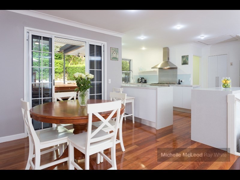 11 Steptoe Street, Chapel Hill QLD 4069