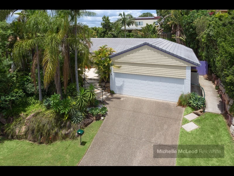 6 Kagoola Close, Chapel Hill QLD 4069
