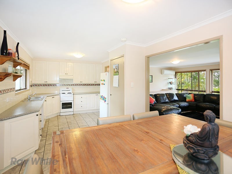 93 Fiona Street, Bellbird Park QLD 4300