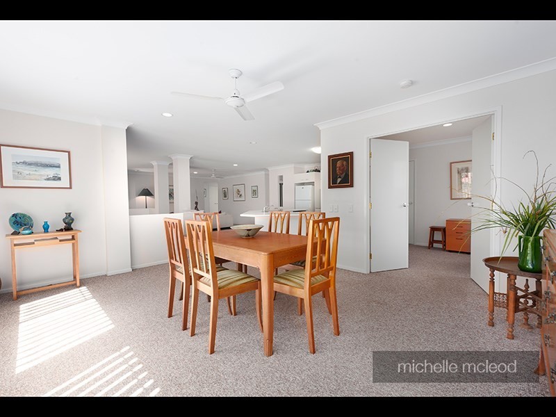 7 Fern Place, Kenmore QLD 4069