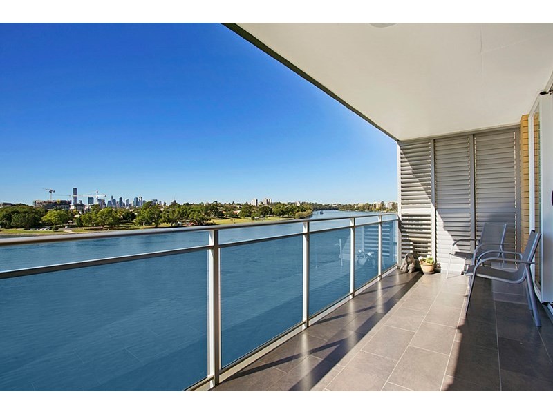 9/2 Sandford Street, St Lucia QLD 4067