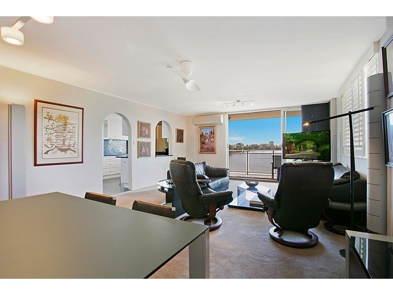 9/2 Sandford Street, St Lucia QLD 4067