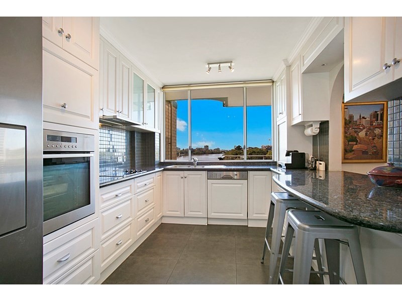 9/2 Sandford Street, St Lucia QLD 4067