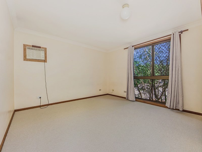 53 Boblynne Street, Chapel Hill QLD 4069