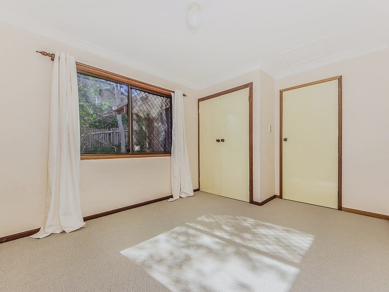 53 Boblynne Street, Chapel Hill QLD 4069