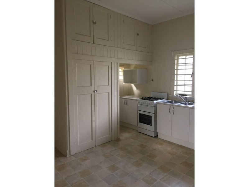 48 Rennie Street, Indooroopilly QLD 4068