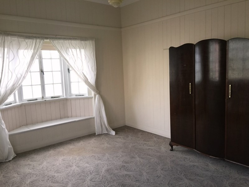 48 Rennie Street, Indooroopilly QLD 4068