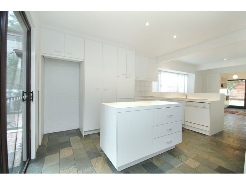 63 Ironside Street, St Lucia QLD 4067