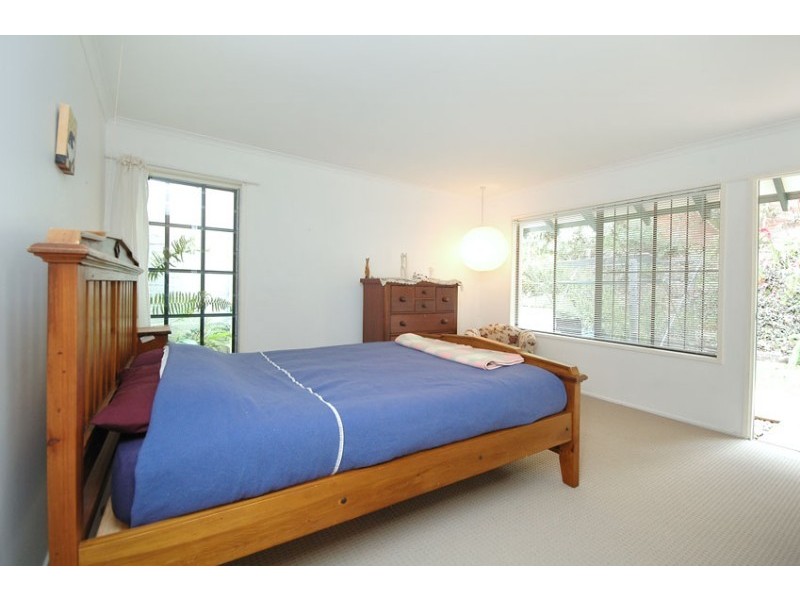 61 Ironside Street, St Lucia QLD 4067