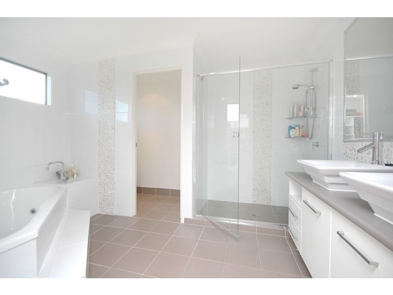 35 Lewis Street, Clayfield QLD 4011