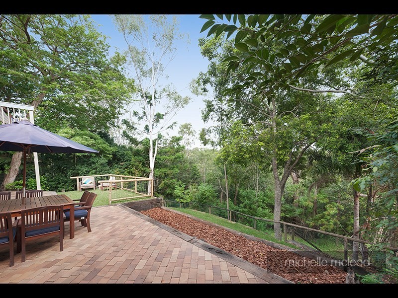 24 Rowena Street, Kenmore QLD 4069