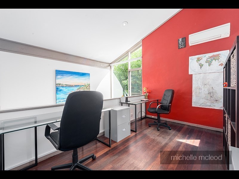 24 Rowena Street, Kenmore QLD 4069