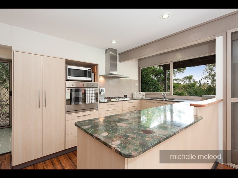 24 Rowena Street, Kenmore QLD 4069