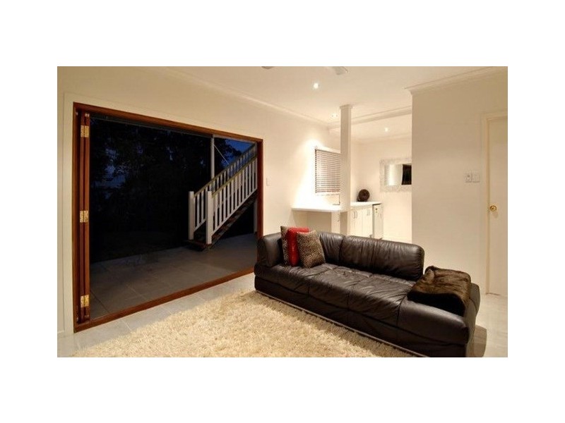 91 Taringa Parade, Indooroopilly QLD 4068