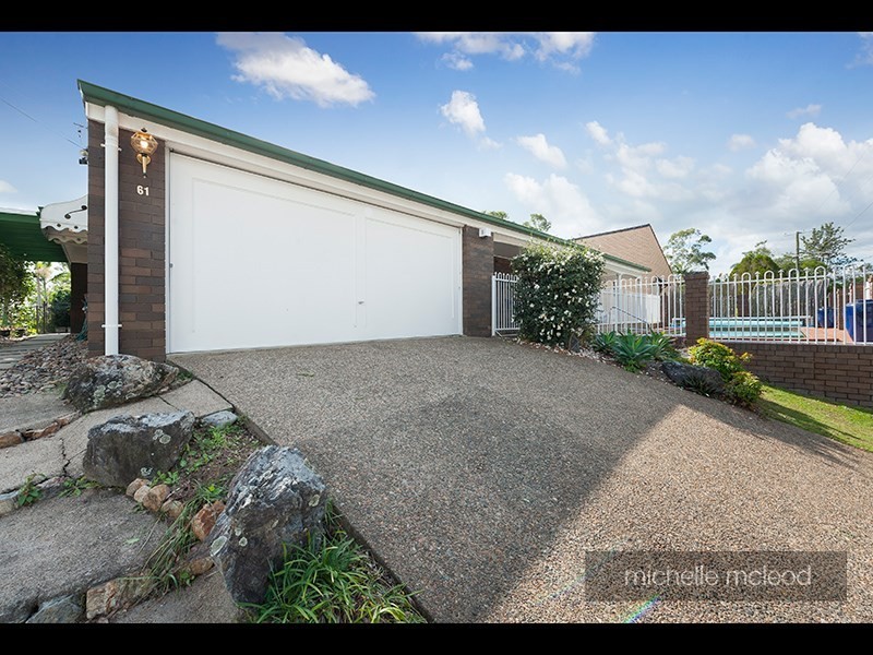 61 Sunset Road, Kenmore QLD 4069