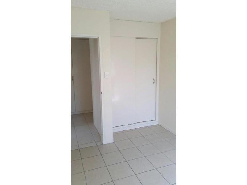 1/12 Underhill Avenue, Indooroopilly QLD 4068