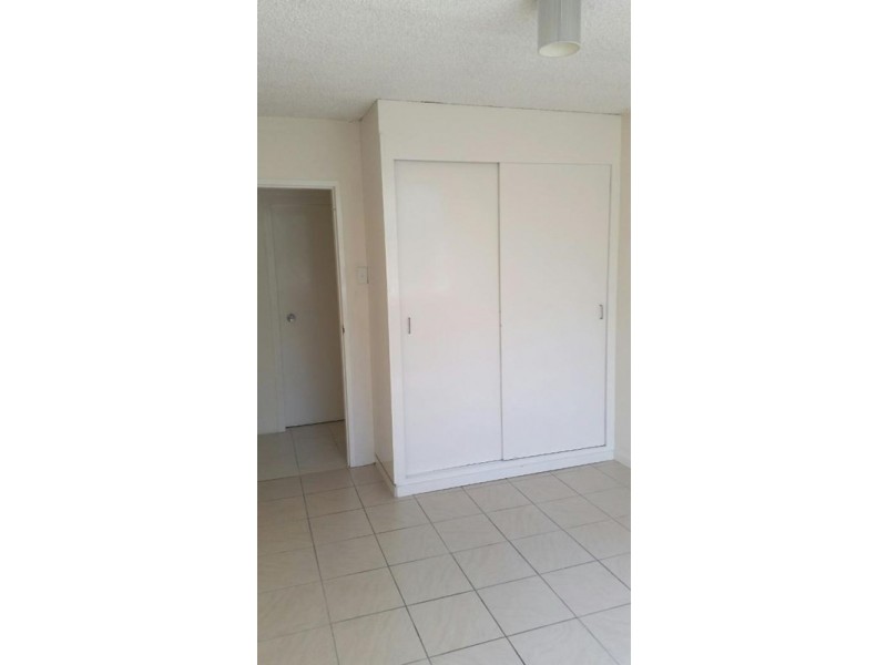 1/12 Underhill Avenue, Indooroopilly QLD 4068