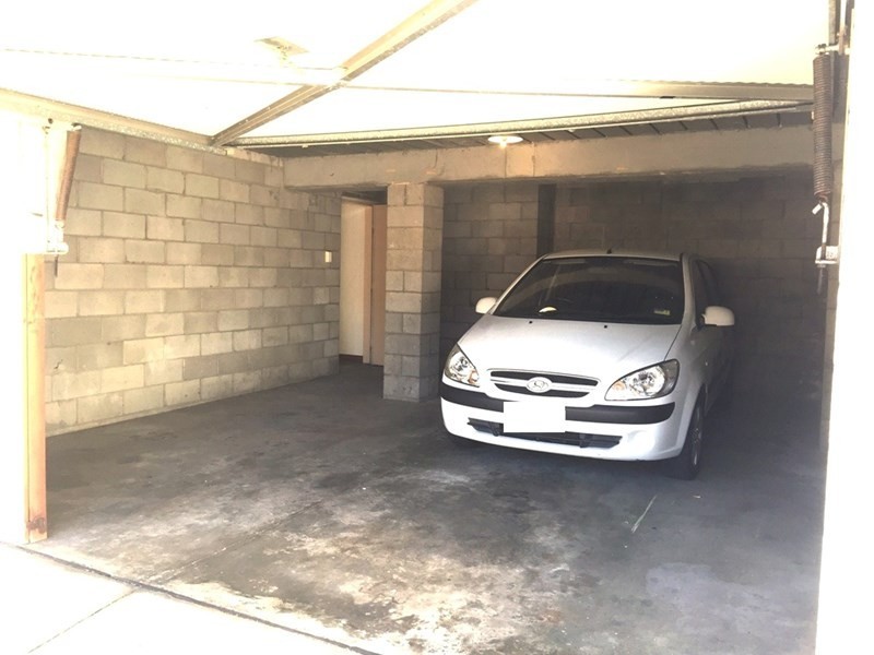 1/12 Underhill Avenue, Indooroopilly QLD 4068