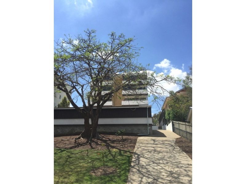 1/12 Underhill Avenue, Indooroopilly QLD 4068