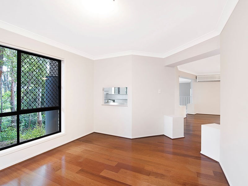 2/84 Ludlow Street, Chapel Hill QLD 4069