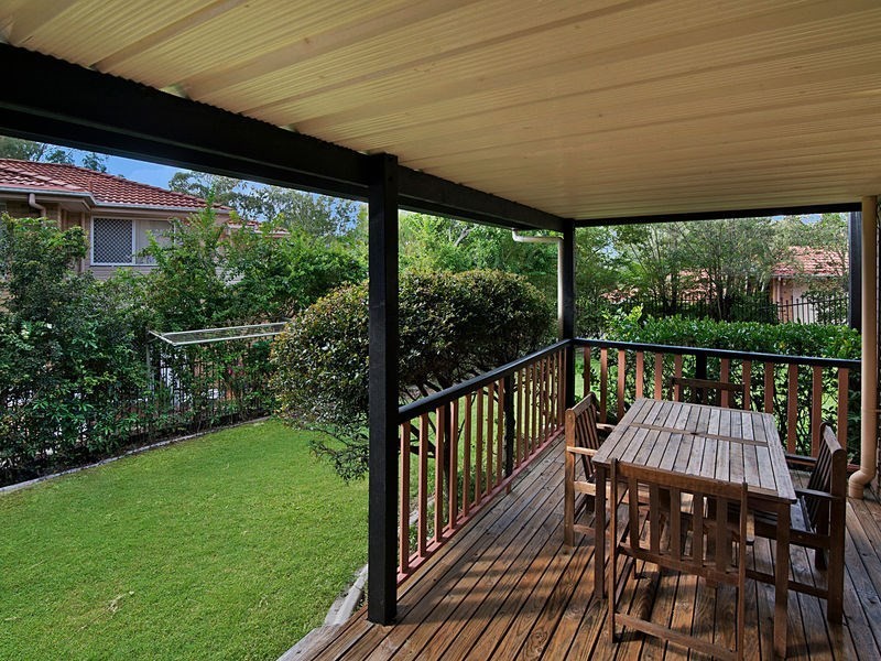 2/84 Ludlow Street, Chapel Hill QLD 4069