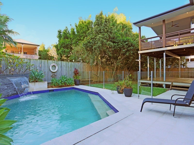 27 Knowles Street, Auchenflower QLD 4066